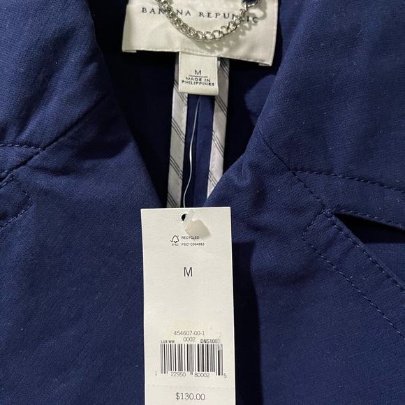 Banana Republic Woman’s Buttoned down coat - Picture 2 of 6